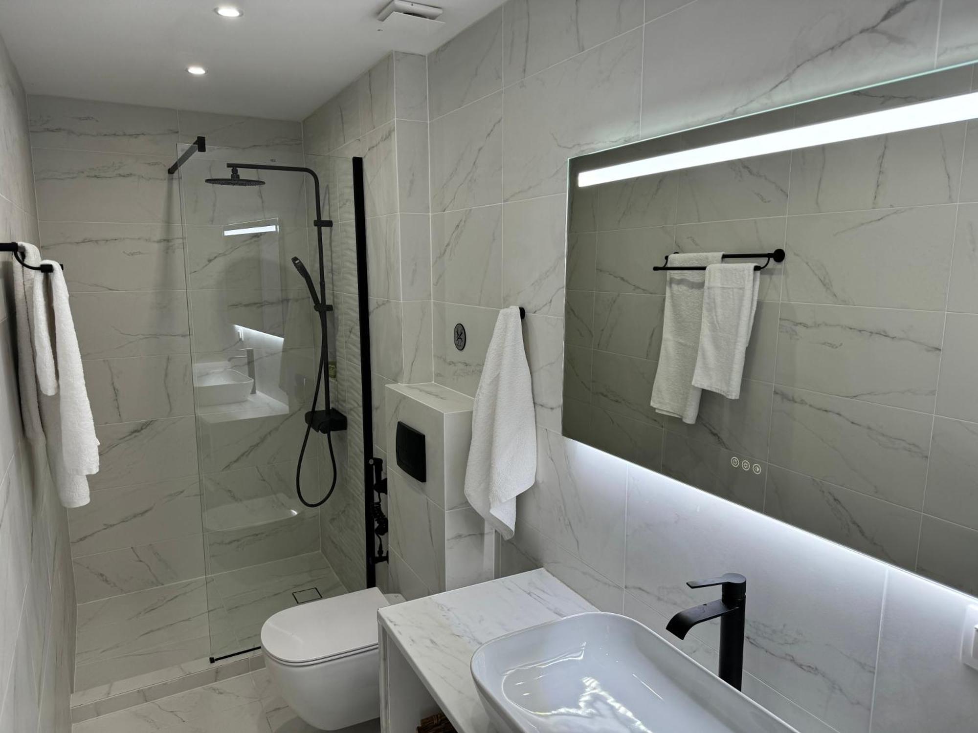 Central Suites Aegina 3 Eksteriør billede